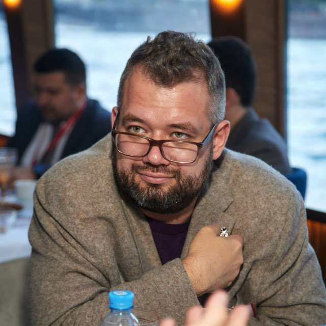 Максим Брюханов - CEO и Founder OK Pixel's, 15+ лет опыта в IT и предпринимательстве